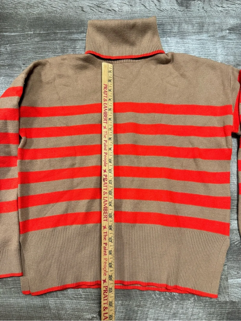 Tahari Red & Brown Striped Turtleneck Sweater Size Medium